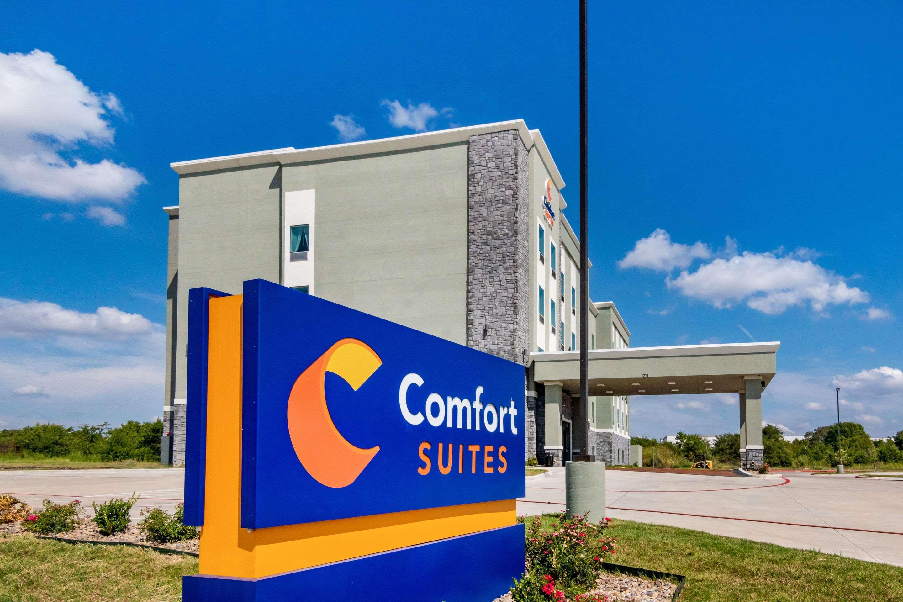Comfort Suites Desoto Dallas South Eksteriør billede